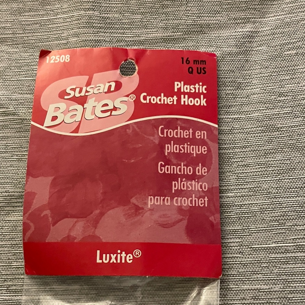 Bates White Crochet Hook - Picture 2 of 3